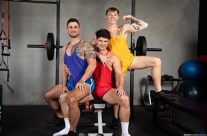 Glory Hole For 3 – Devin Franco, Blain O’Connor, Aiden Langston