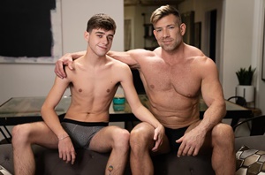 Brinquedo sexual do próprio padrasto – Bruce Beckham & Joey Mills