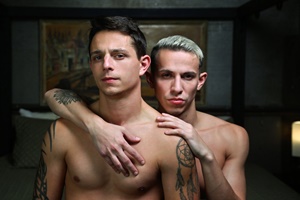 E então eles estavam livres – Des Irez e Kyle Wyncrest