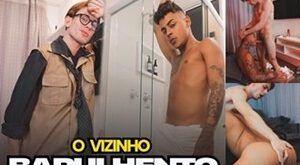 Gemendo alto com o vizinho