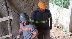 Câmera escondida na obra pegou os trabalhadores no flagra