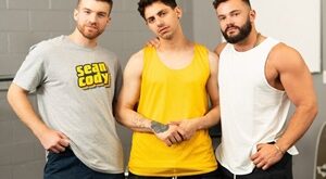 Carter Collins, Jeremiah and Hayden Harding in Gym Cruising – Interactive