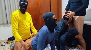 Suruba gay entre motoboys