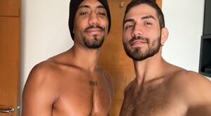 Loc Rios fode o brasileiro James Villar pela segunda vez