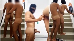 Vizinho com fetiche em transar na escada do prédio