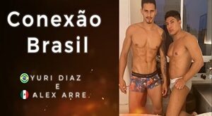 Yuri Diaz fudendo o mexicano Alex Arre