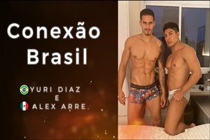 Yuri Diaz fudendo o mexicano Alex Arre